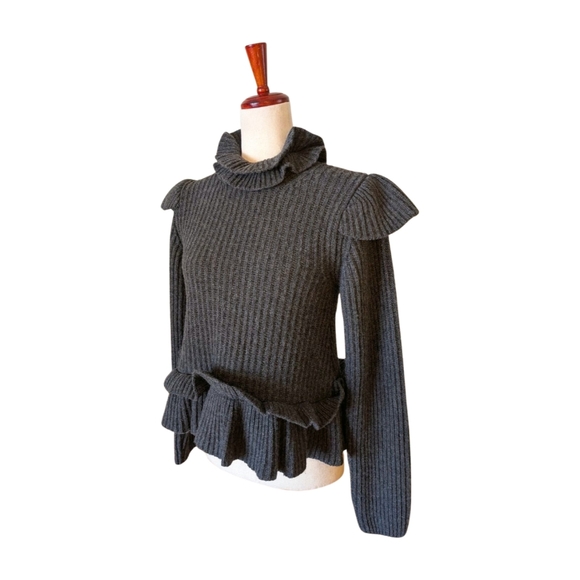 Ganni Gray Ribbed & Ruffled Sweater - Picture 2 of 9